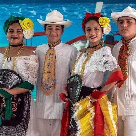 Hotel Esmeralda تامبيكو المظهر الخارجي الصورة
