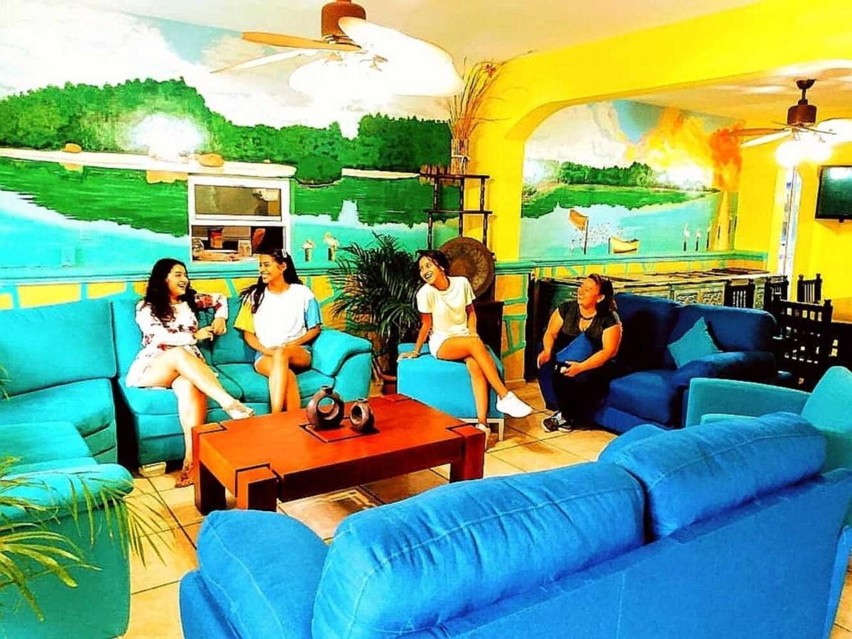 Hotel Esmeralda تامبيكو المظهر الخارجي الصورة