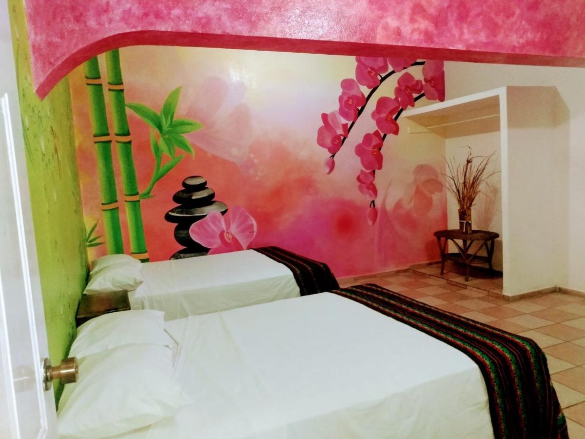 Hotel Esmeralda تامبيكو المظهر الخارجي الصورة