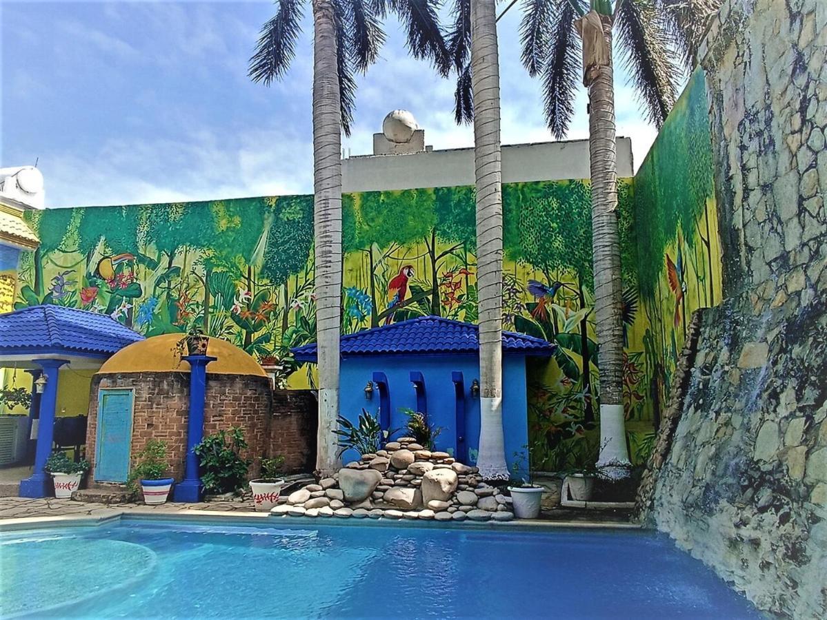 Hotel Esmeralda تامبيكو المظهر الخارجي الصورة